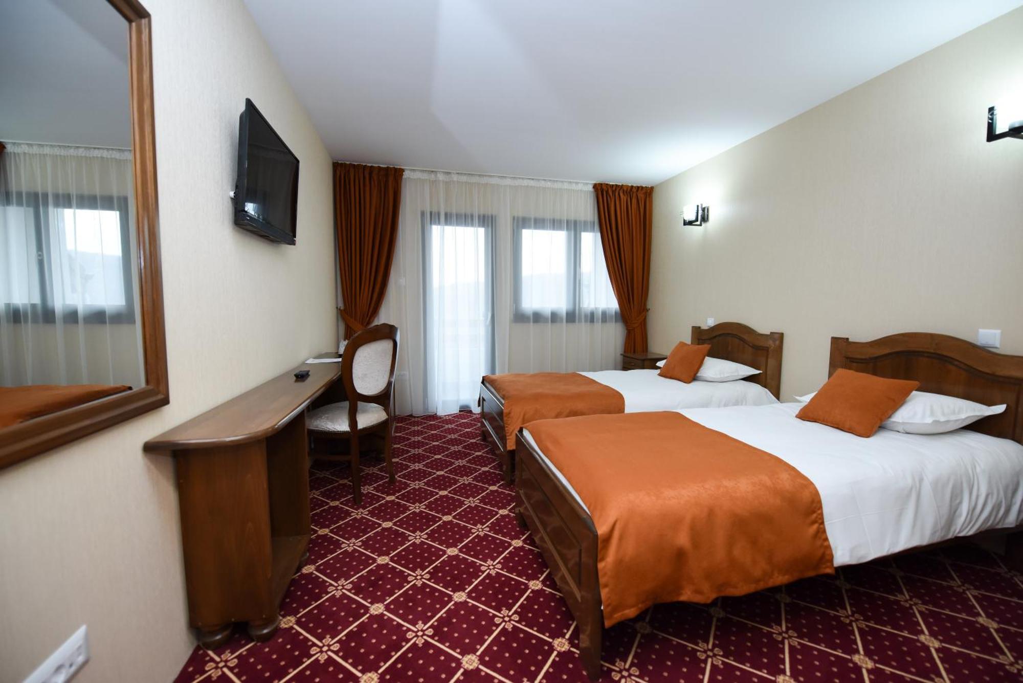 Condor Resort Dulcesti Стая снимка