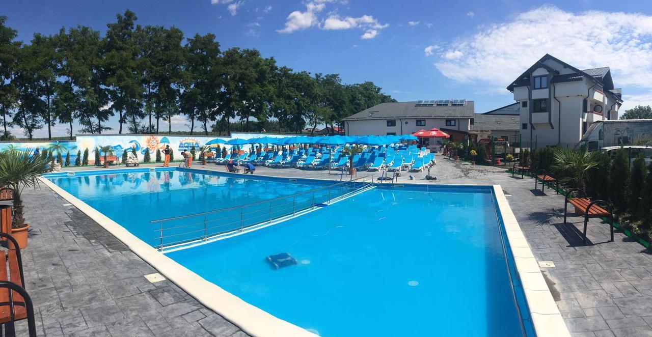 Condor Resort Dulcesti Екстериор снимка